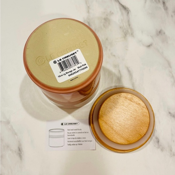 Le Creuset Canister - Shell Pink - Picture 4 of 4